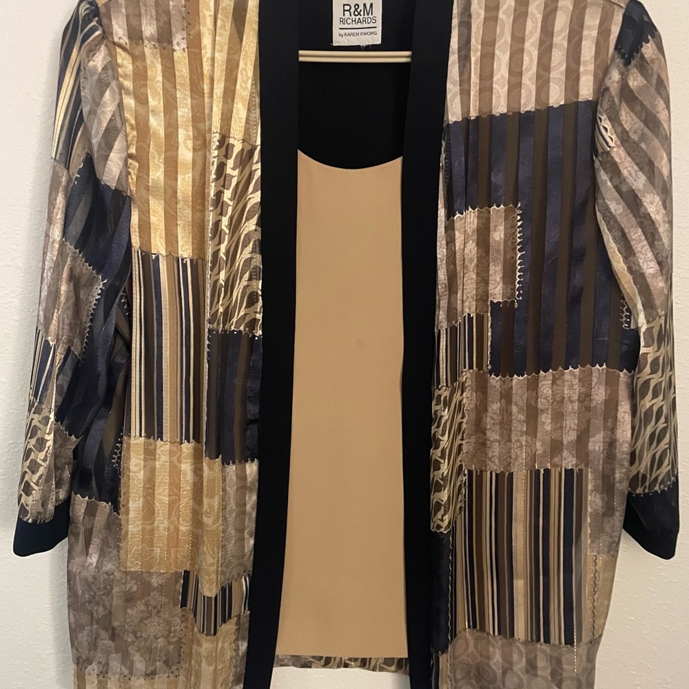 R&M Richards Stylish Gold and Black Open Front Top-Size 12